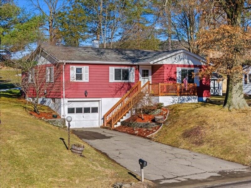 Property Photo:  1848 Nanticoke Drive  NY 13760 
