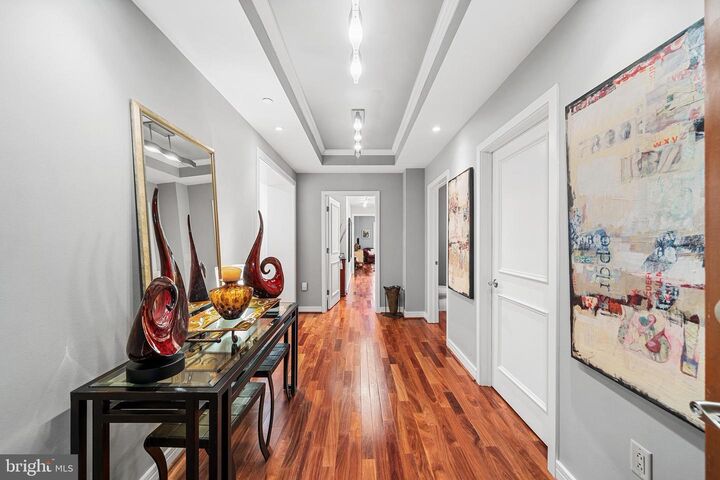 Property Photo:  190 Presidential Boulevard 302  PA 19004 