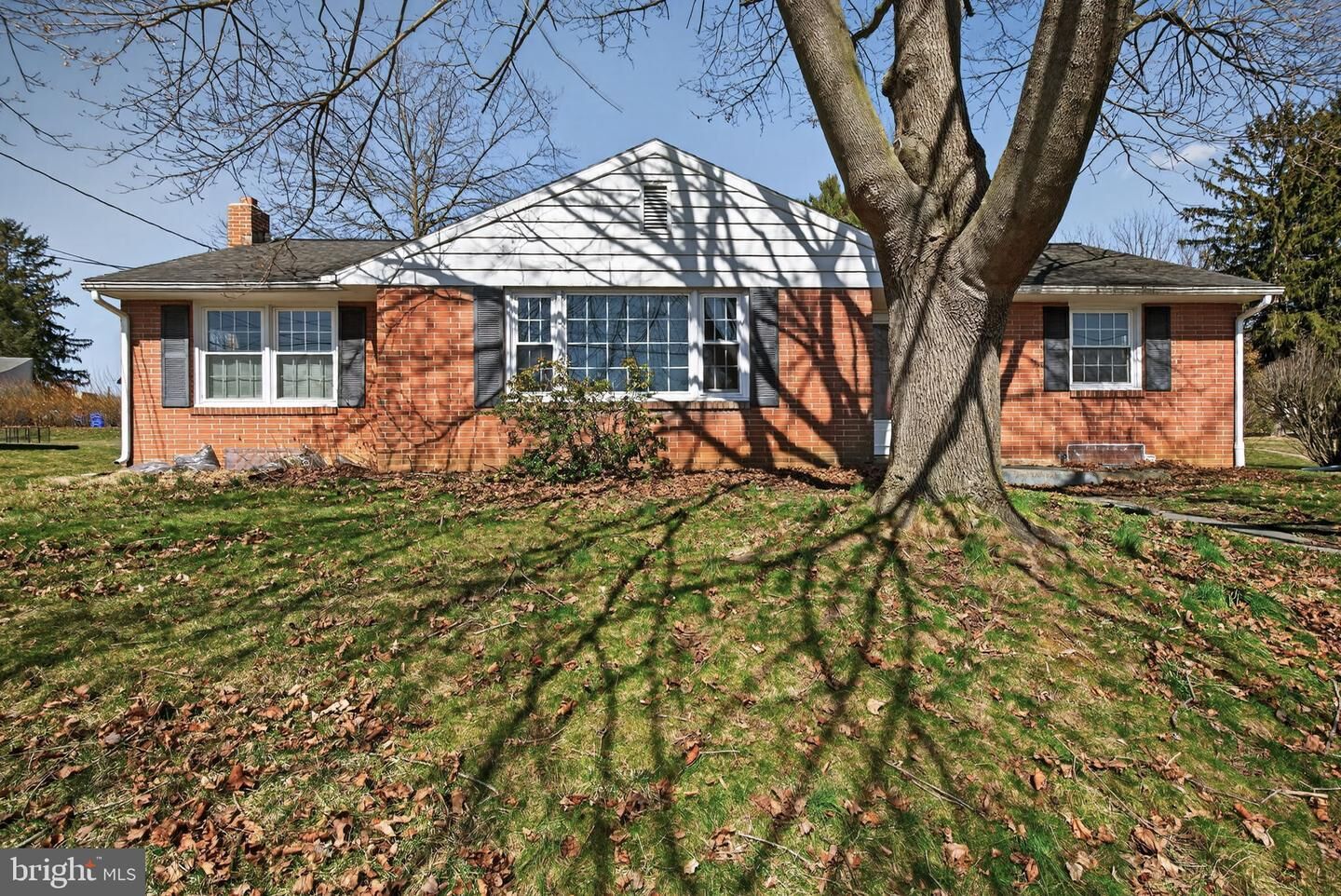 Property Photo:  549 Oak Ridge Drive  PA 17551 