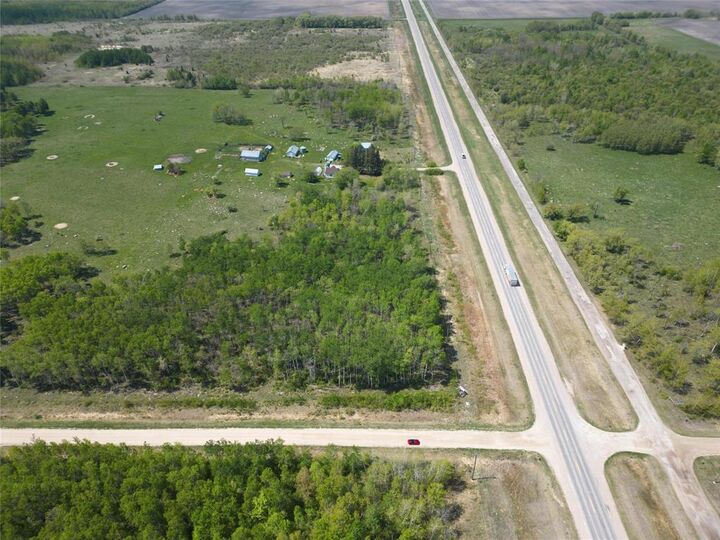 Photo de la propriété:  2 Mitchell Road  MB R0E 0C0 