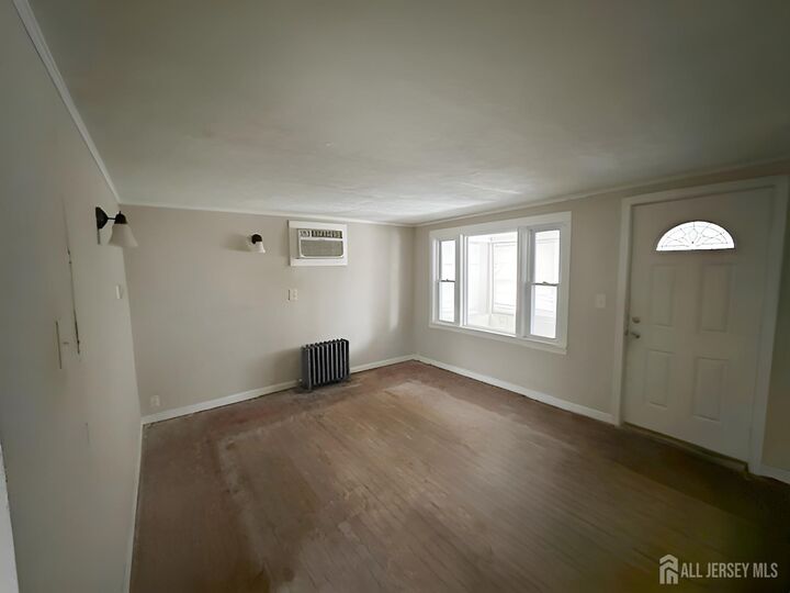 Property Photo:  8 Clinton Street  NJ 08882 