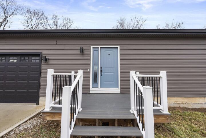 Property Photo:  531 Emmit Avenue  OH 43228 