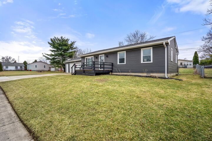 Property Photo:  1121 W Sandusky Avenue  OH 43311 