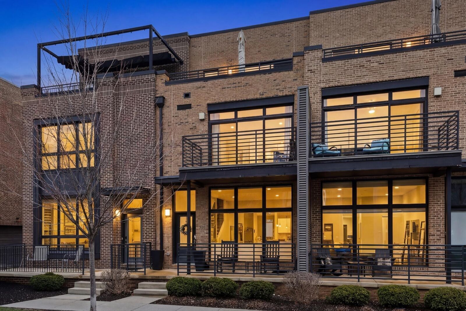 Property Photo:  306 Neruda Avenue  OH 43215 