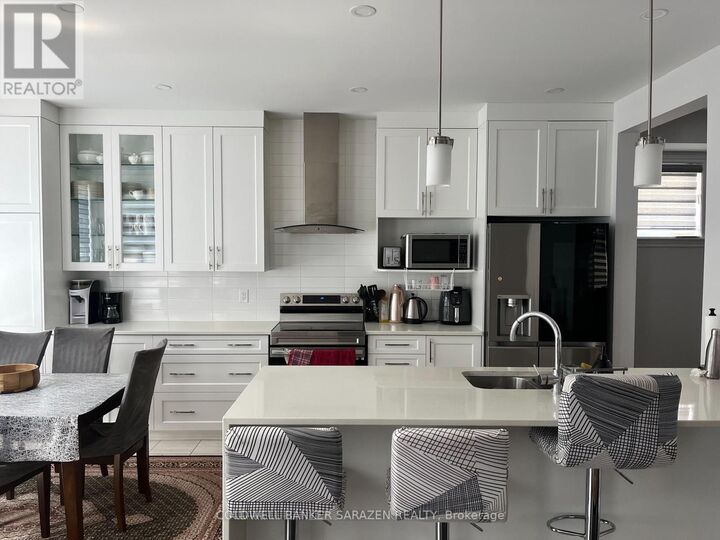 Property Photo:  248 Dagenham Street  ON K2S 2X7 