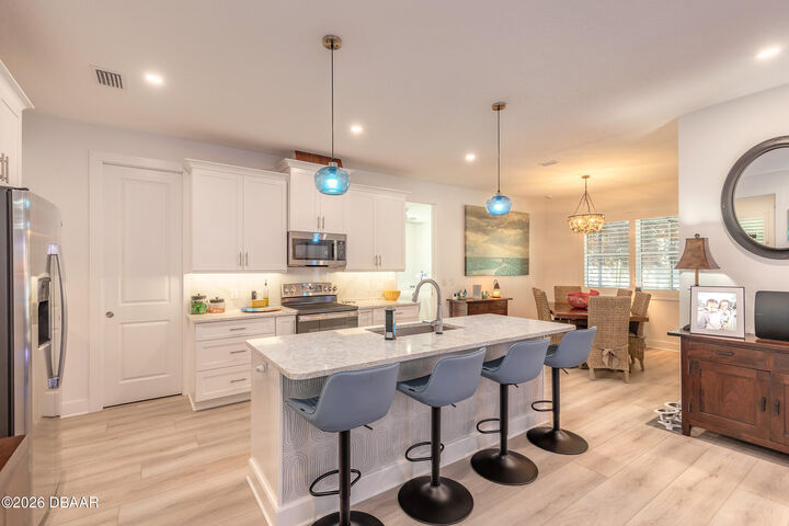 Property Photo:  68 Glenview Avenue  FL 32127 