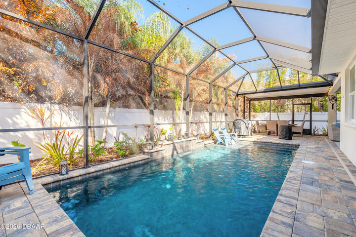 Property Photo: 68 Glenview Avenue FL 32127