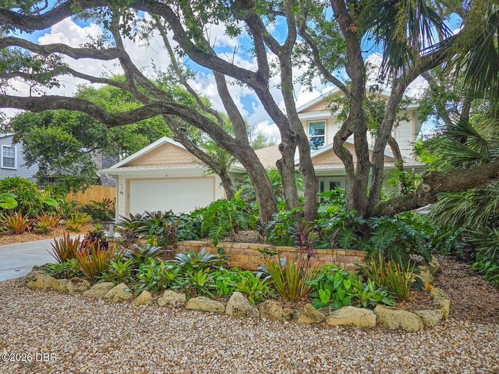 Property Photo: 68 Glenview Avenue FL 32127