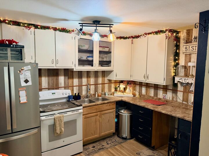 Property Photo:  815 Water Street  PA 16316 