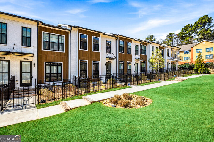 Property Photo:  407 Olmstead Way  GA 30022 