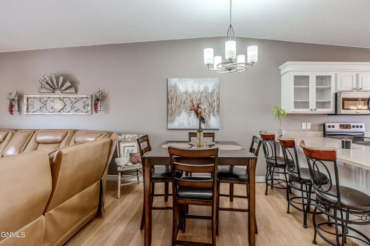 Property Photo:  519 Marilyn Drive NW  ND 58554 