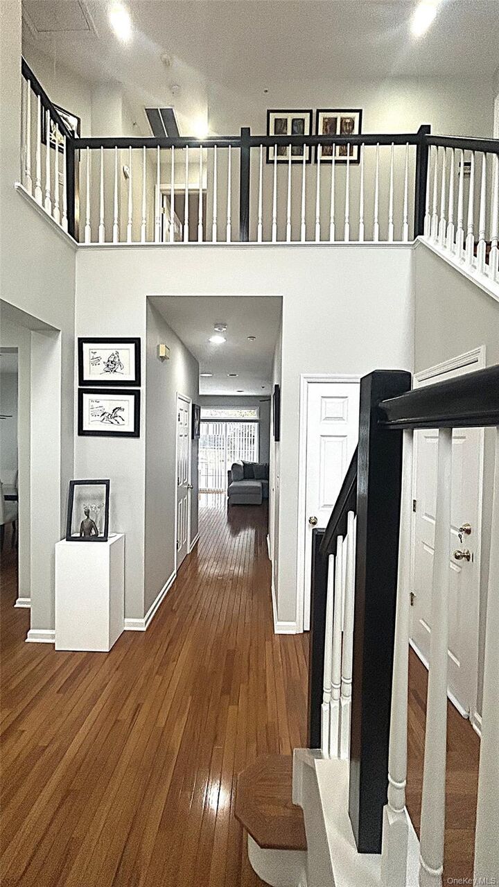 Property Photo: 7 Limerick Court NY 10603