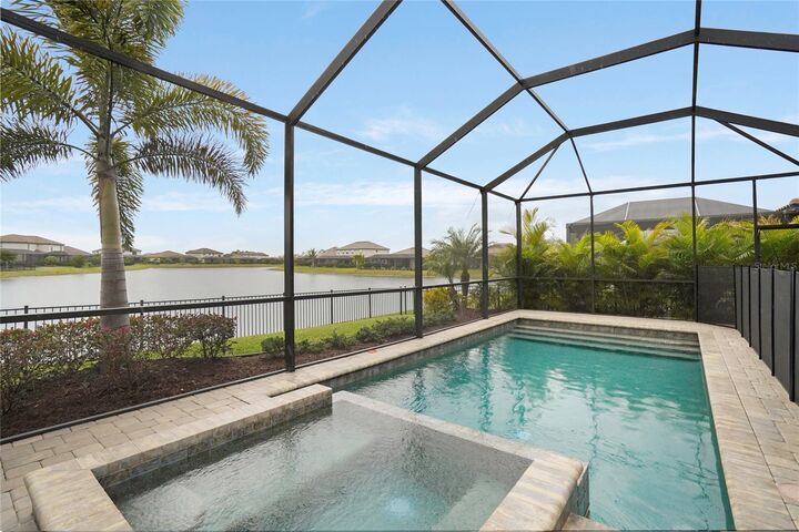 Property Photo:  4922 Sparkling Sea Lane  FL 34211 