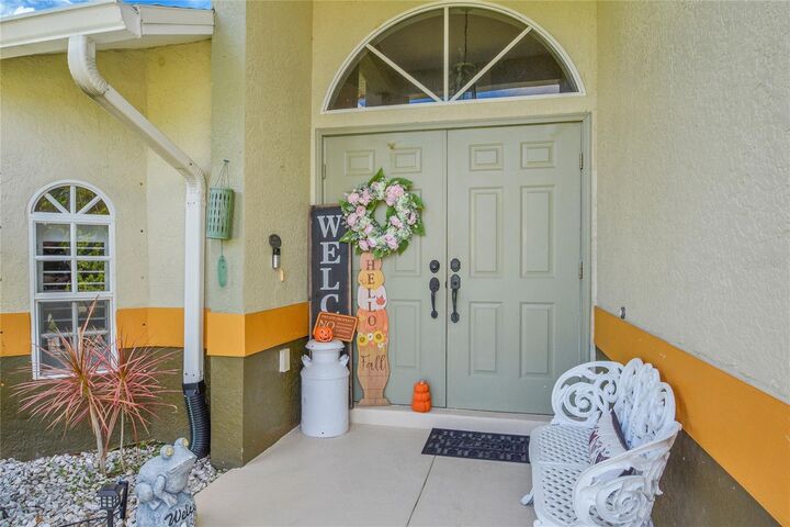 Property Photo: 2801 Sheboygan Avenue FL 34286