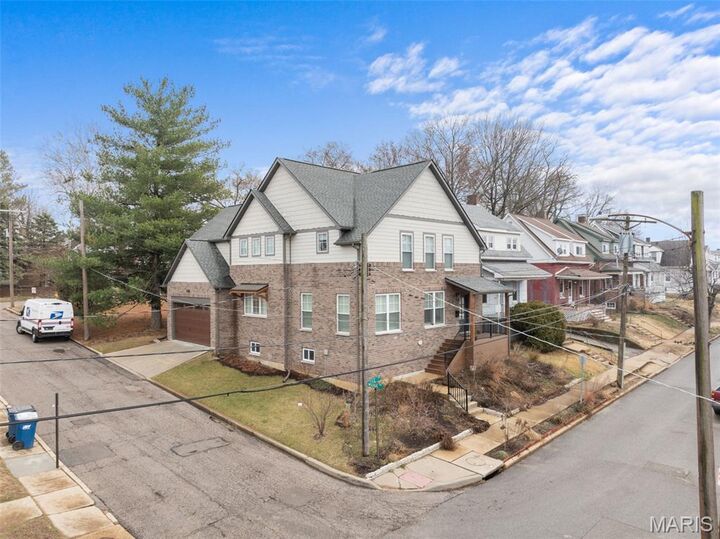 Property Photo:  2620 Lyle Avenue  MO 63143 