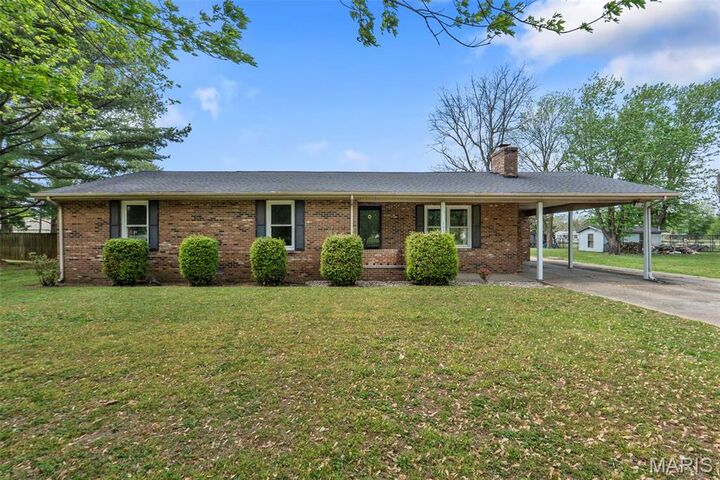 Property Photo: 209 Aletha Drive MO 63801