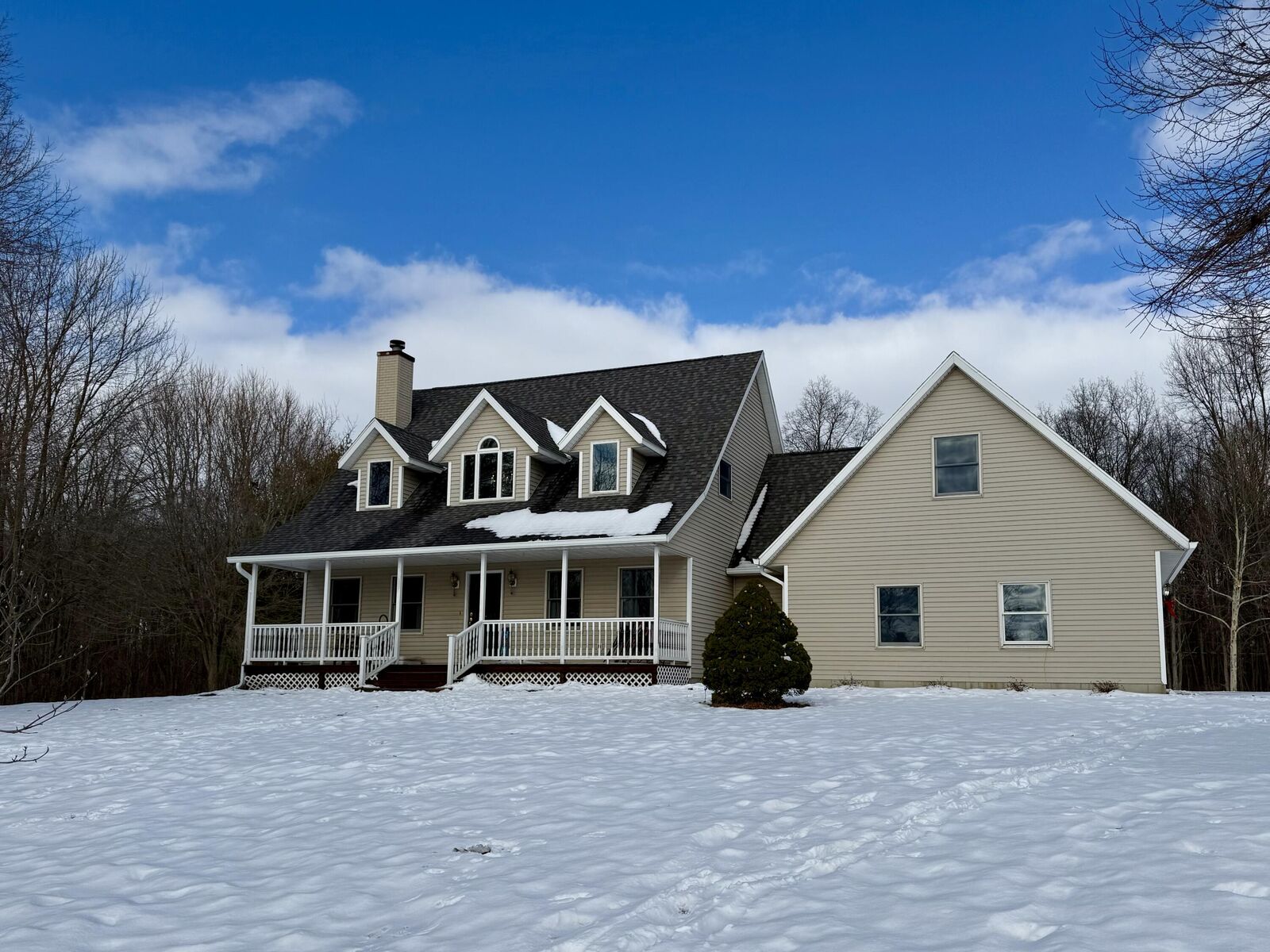 Property Photo: 2584 Baw Beese Trail MI 49242