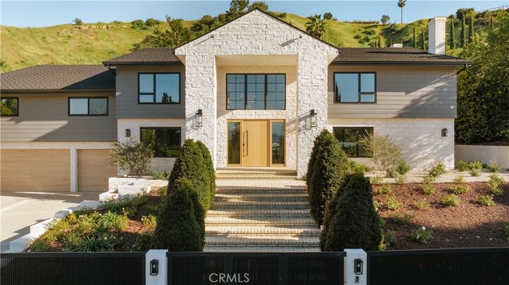 Property Photo: 4072 Alonzo Avenue CA 91316