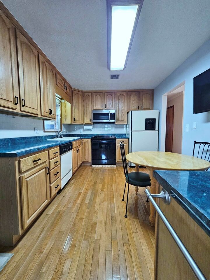 Property Photo:  208 Shade Tree Circle  WV 24739 