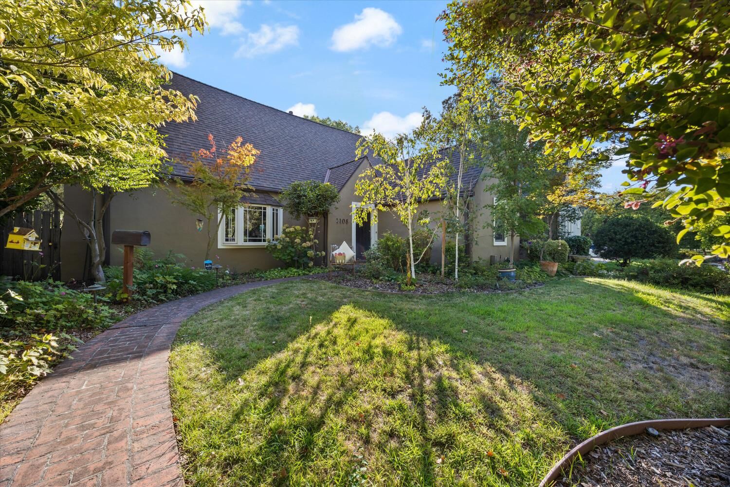 Property Photo:  4408 T Street  CA 95819 