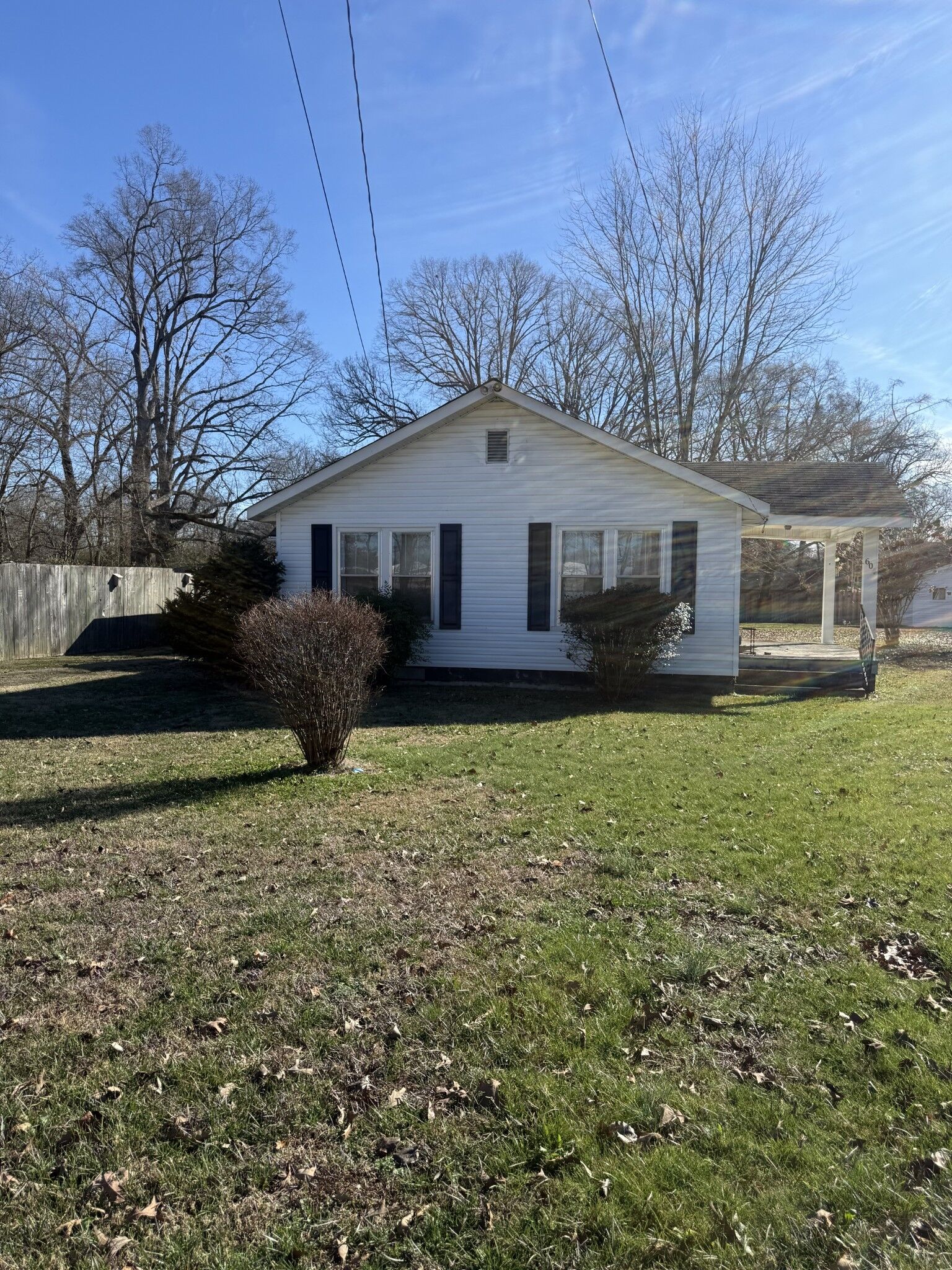 Property Photo: 604 E Warren St TN 37388