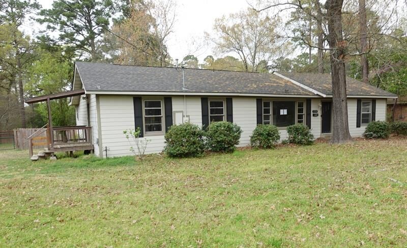 Property Photo:  1204 Jordan Avenue  TX 75904 