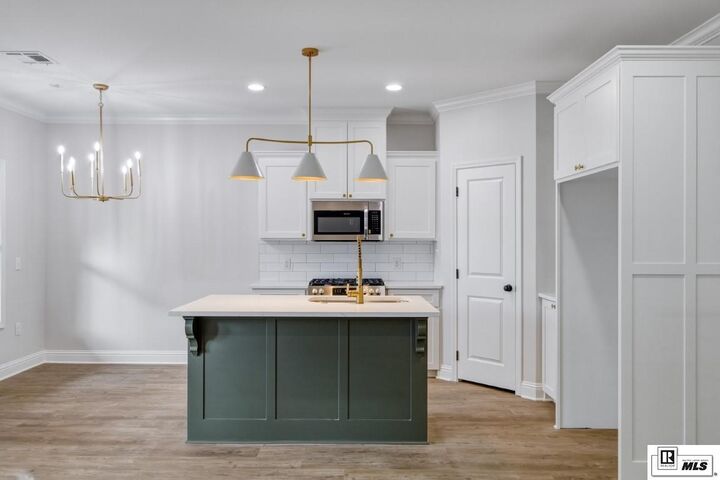 Property Photo:  125 Piney Cove  LA 71291 