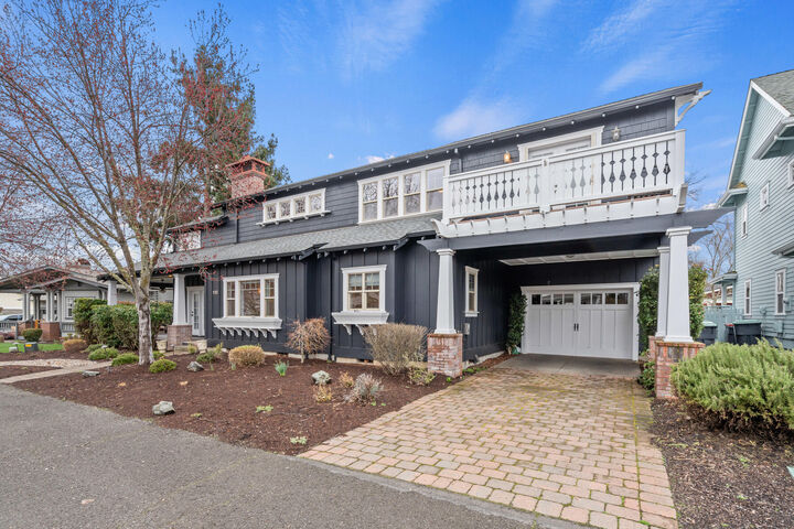 Property Photo:  110 Taylor Street  OR 97530 