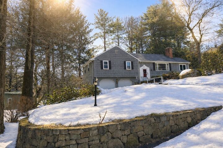 Property Photo:  32 Doncaster Circle  MA 01940 