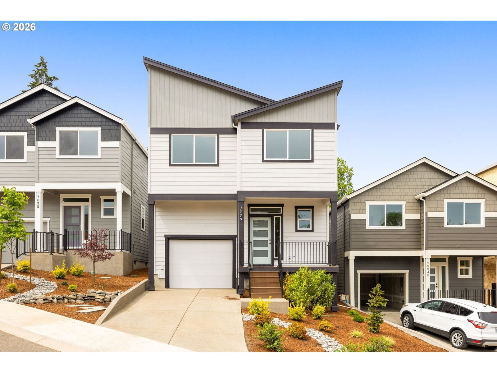 Property Photo:  7327 SW Leonard Pl L-5  OR 97007 