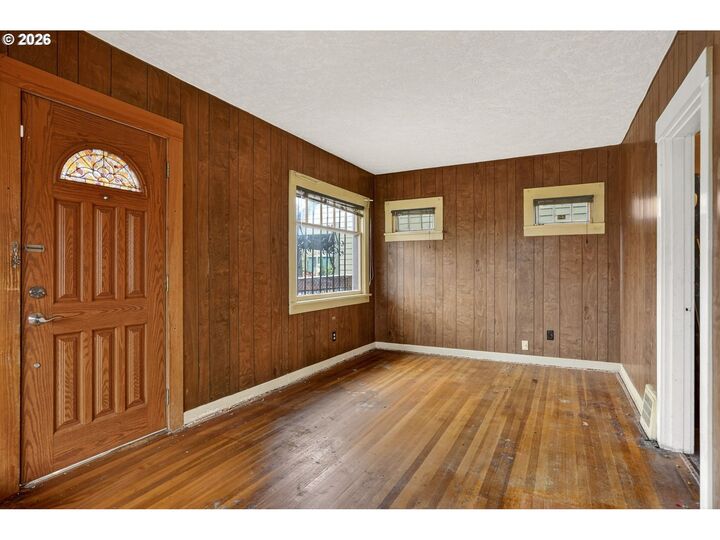 Property Photo:  6923 N Williams Ave  OR 97217 