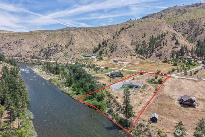 Property Photo:  87  Burma Road  WA 98834 