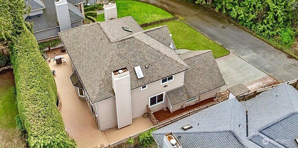 Property Photo:  4660  244th Place SE  WA 98029 