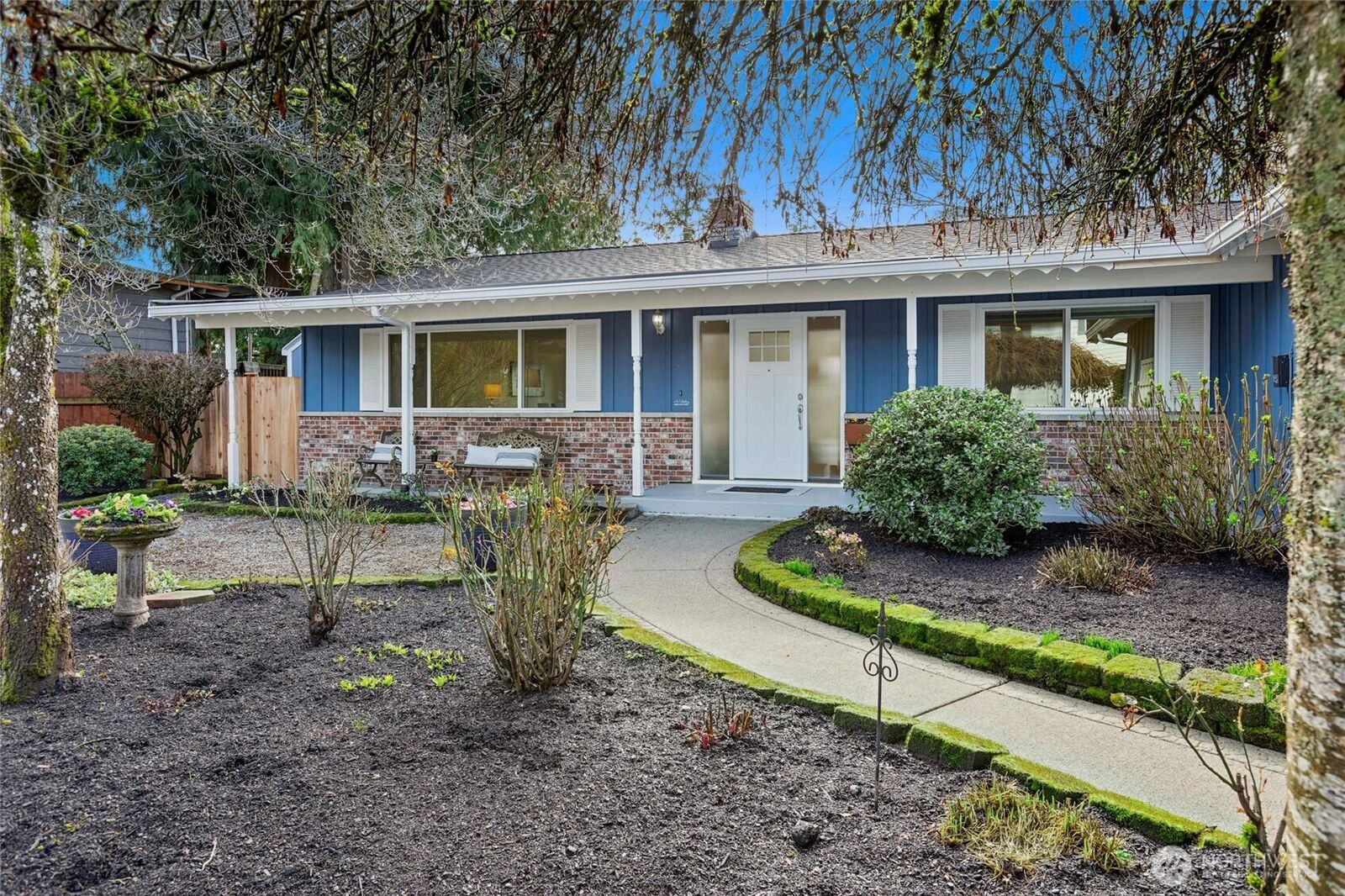 Property Photo:  10535 NE 196th Street  WA 98011 