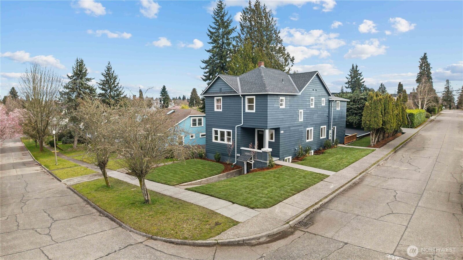 Property Photo: 831 N Lawrence Street WA 98406