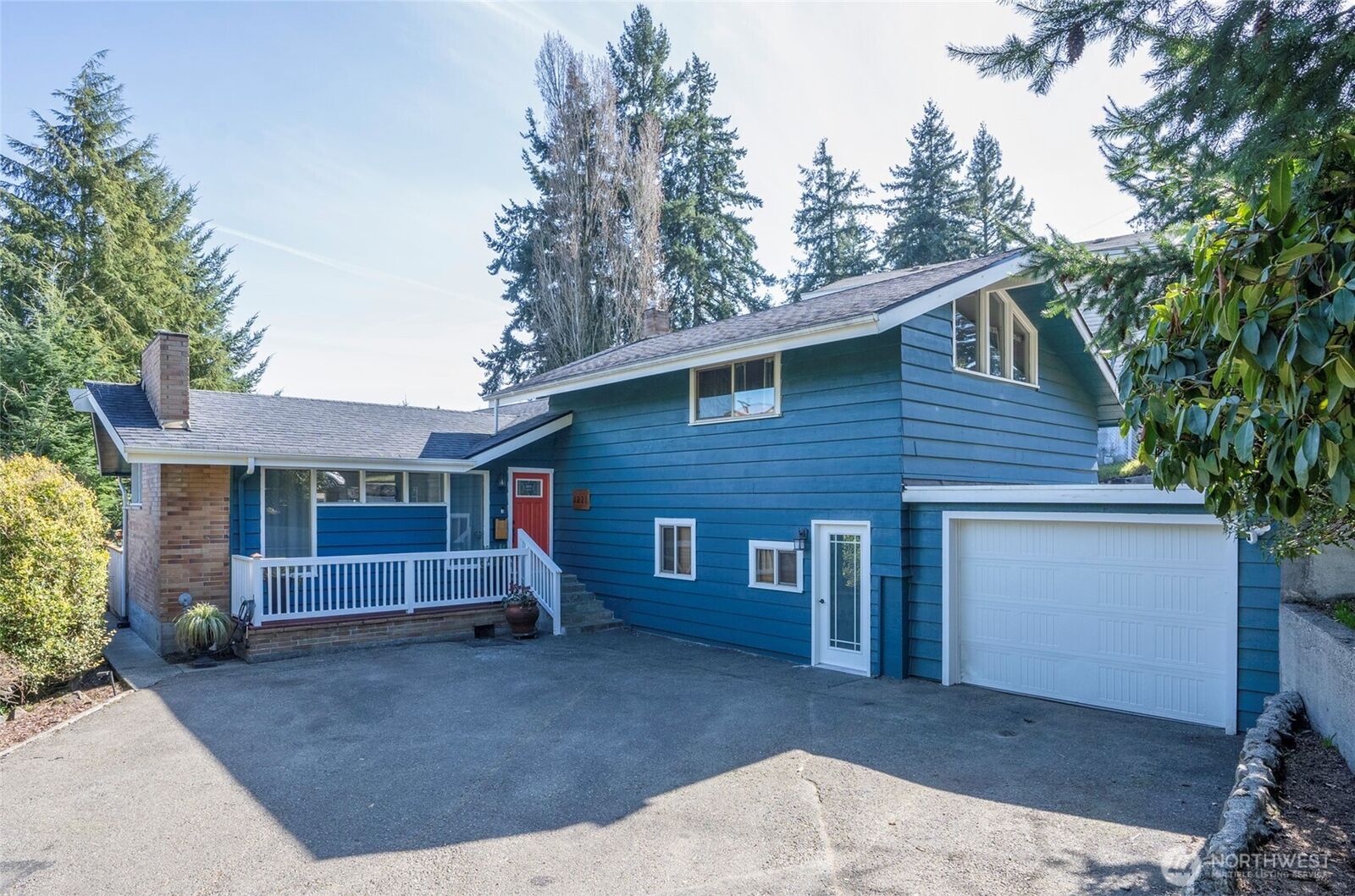 Property Photo:  1221  Huson Drive  WA 98405 