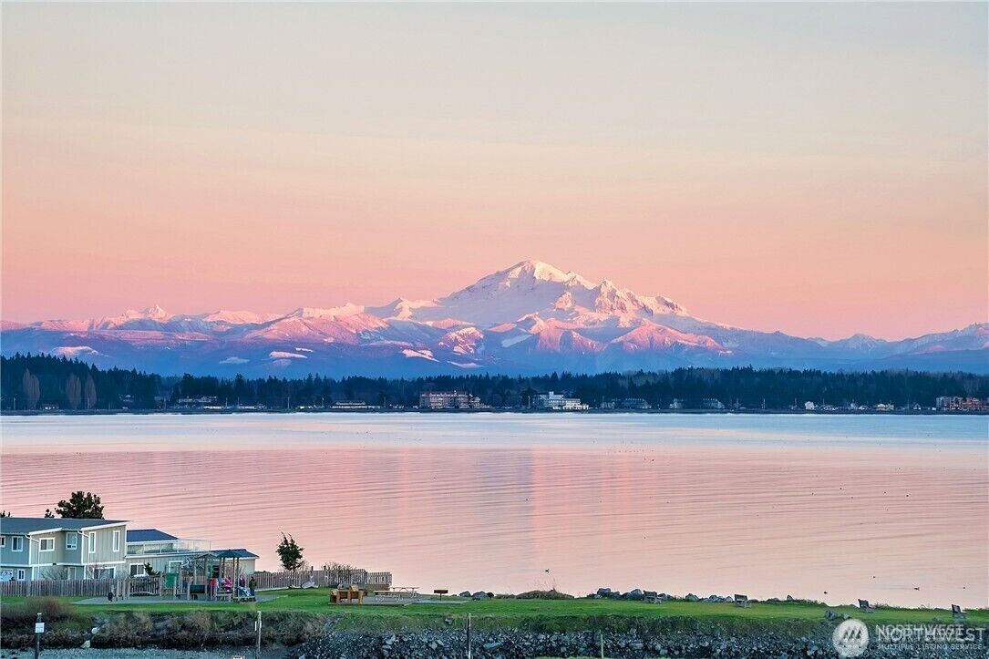 Property Photo:  8024  Chinook Way  WA 98230 