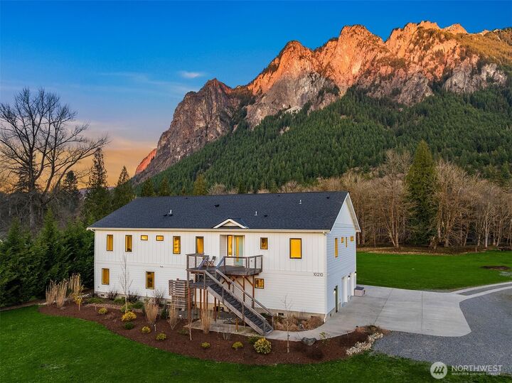 Property Photo:  10210  428th Avenue SE  WA 98045 