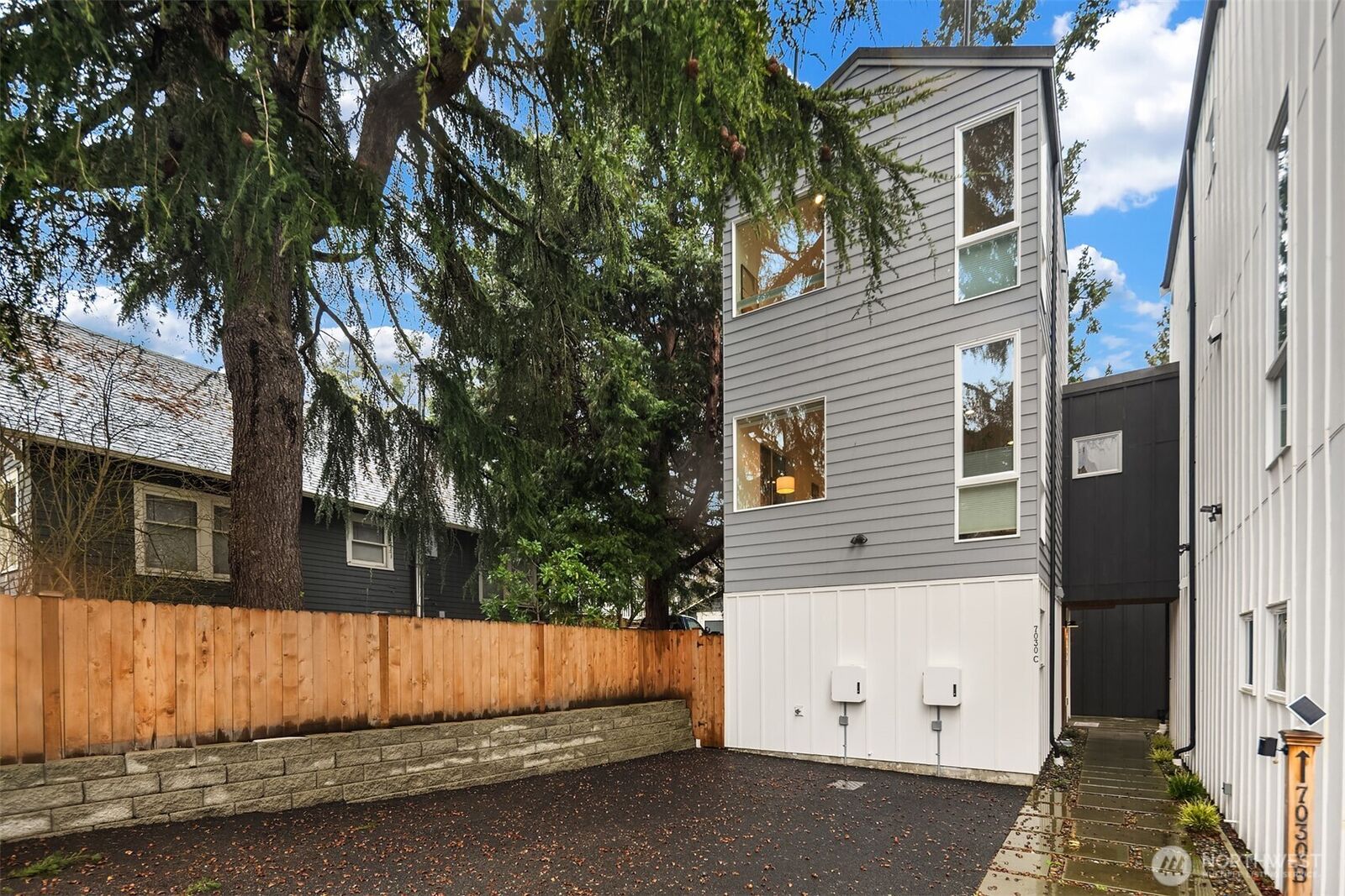 Property Photo: 7030 Mary Avenue NW C WA 98117