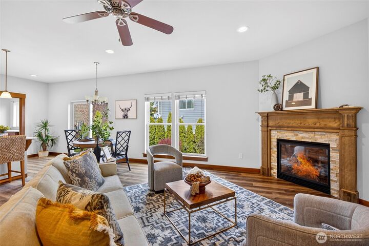 Property Photo:  1806  40th Court  WA 98221 