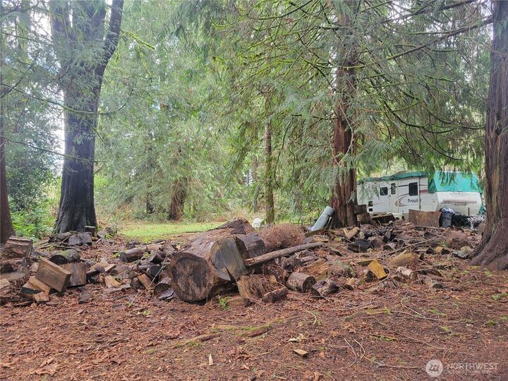 Property Photo:  5603 E Lake Bosworth Drive  WA 98290 