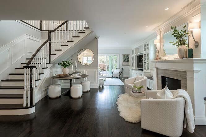 Property Photo:  638 Oregon Avenue  CA 94402 