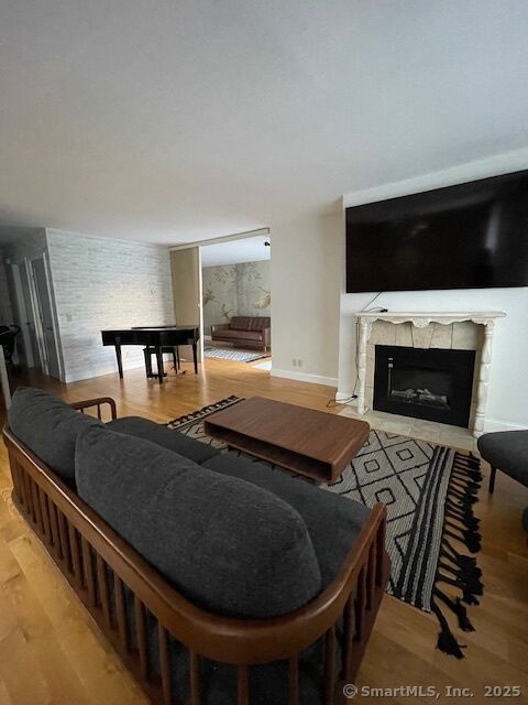 Property Photo:  69 Harbour Close 69  CT 06519 