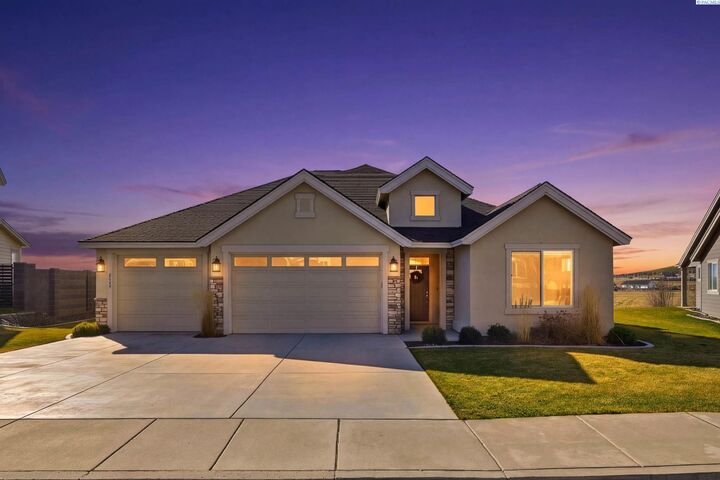 Property Photo: 2243 Legacy Lane WA 99352