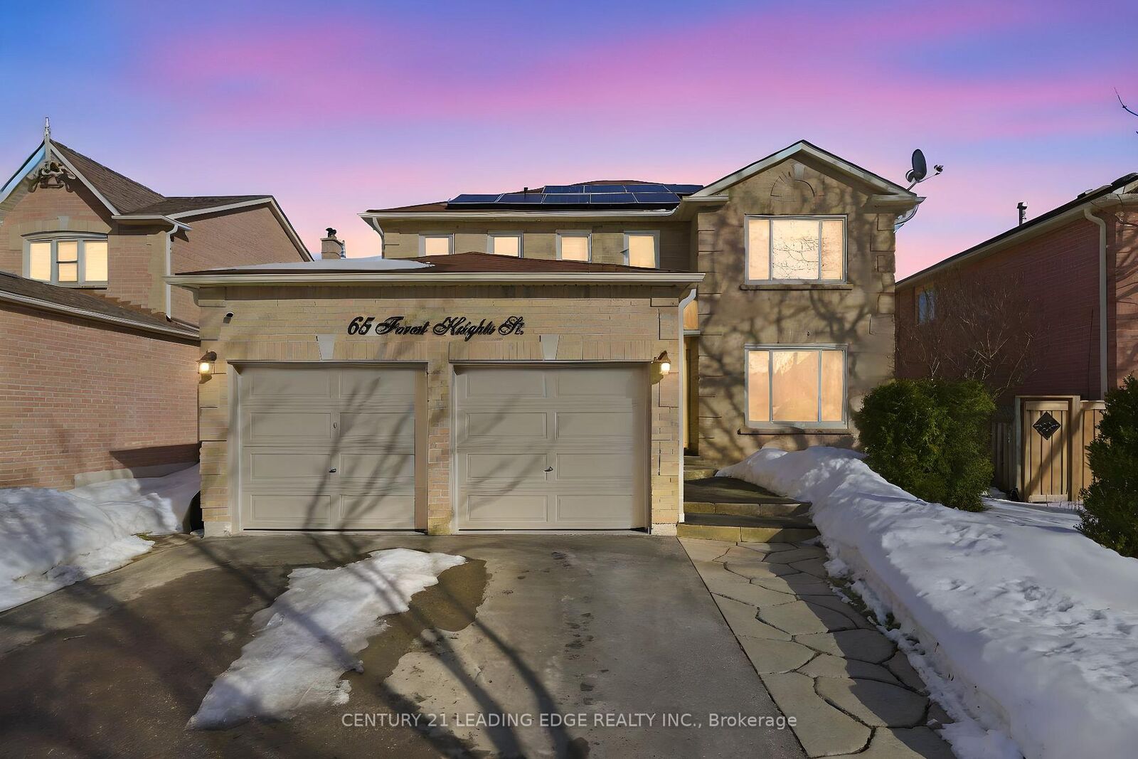 Property Photo:  65 Forest Heights Street  ON L1R 1X4 