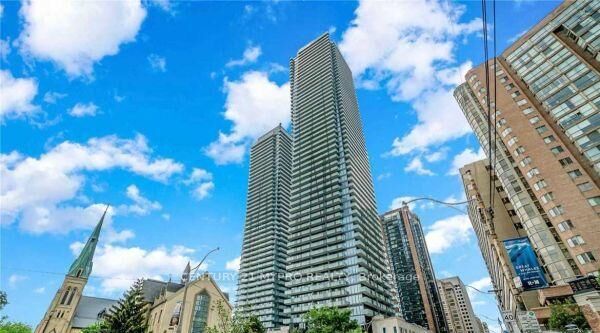 Photo de la propriété:  1080 Bay Street 4210  ON M5S 0A5 