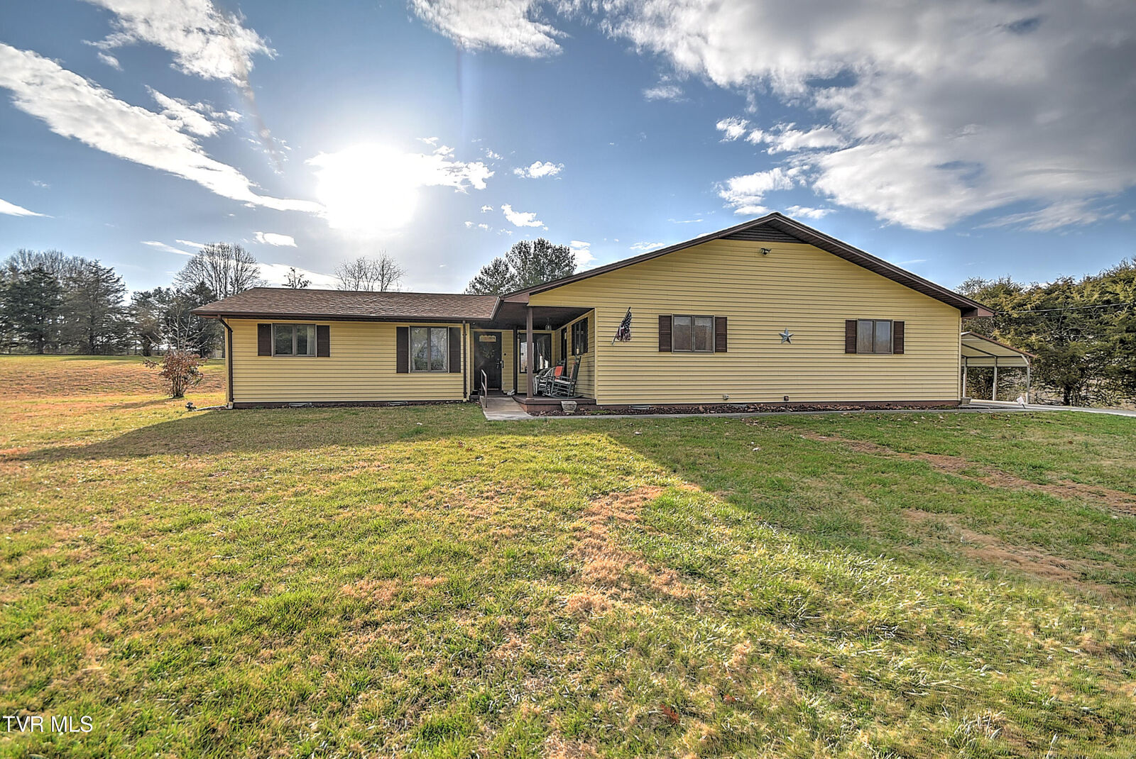 Property Photo:  805 Clairmont Road  TN 37601 