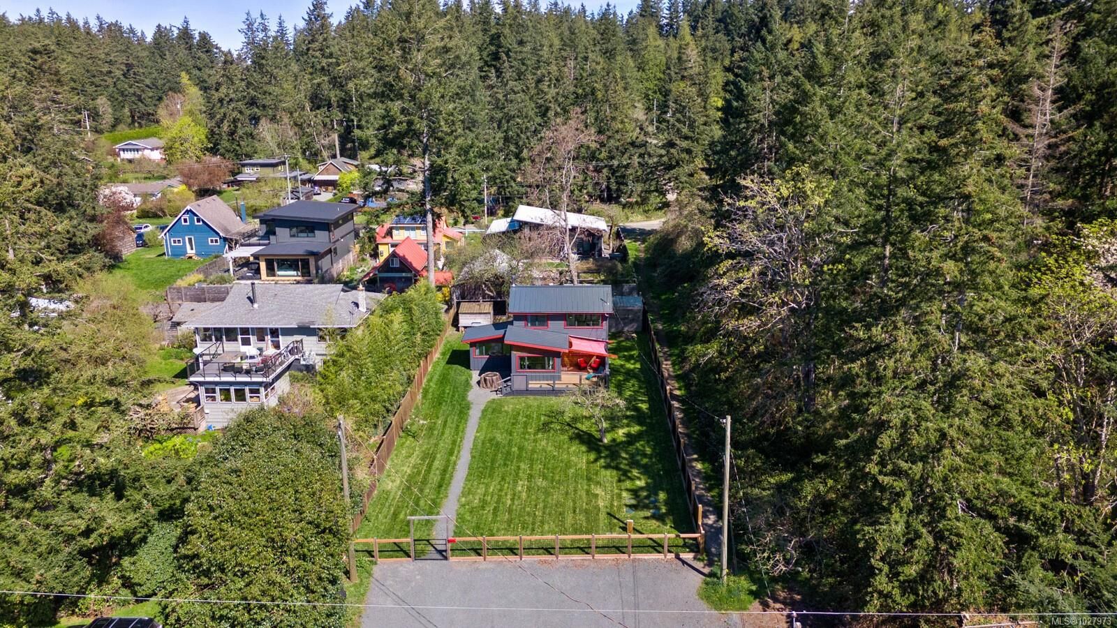 Property Photo: 1304 Midden Rd BC V9M 2R6