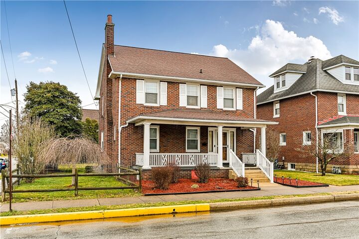 Property Photo:  40 Ligonier Street  PA 15650 