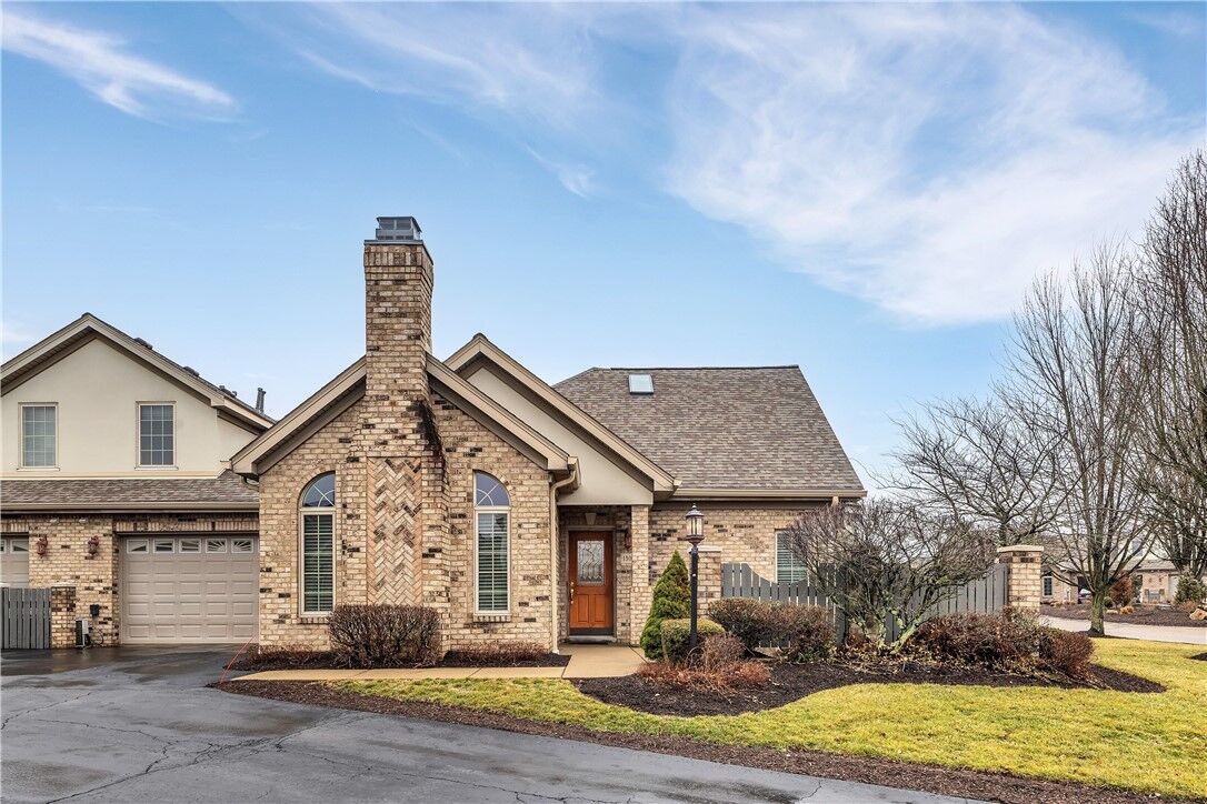 Property Photo:  1303 Cherry Hill Drive  PA 15142 